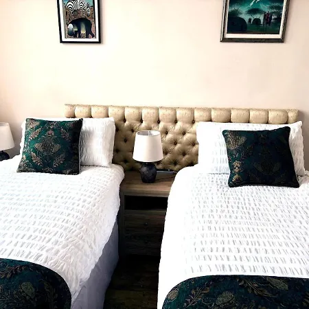 Luxury And Racecourse With Parking * York