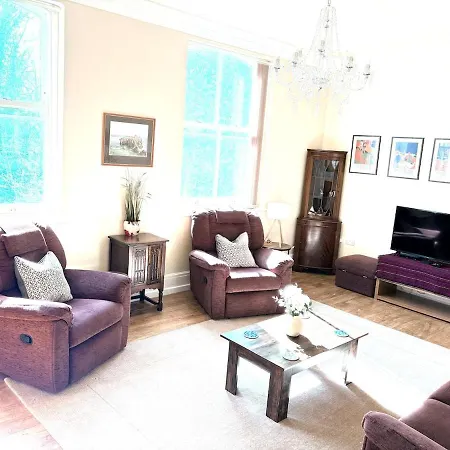 Luxury And Racecourse With Parking Appartement *